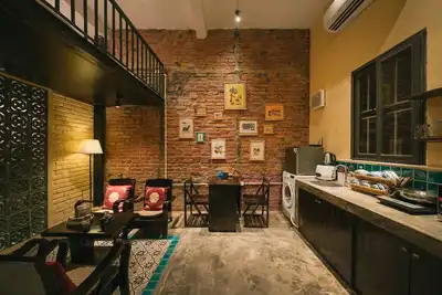 Image de Unique art house in Hanoi Old Quarter!