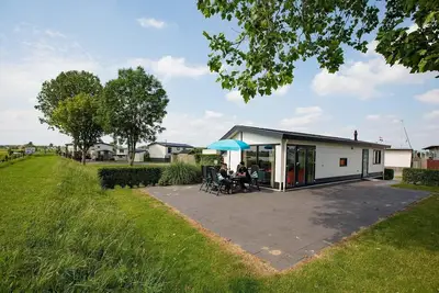 Image de ✓ Parel at Recreatiepark het Esmeer ✓ Holiday home for 5 persons ✓ Located in Aalst (Gelderland) ✓ Waterside holiday park ✓ Book directly through the park