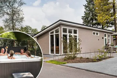 Image de ✓ Rialto at Recreatiepark Beekbergen ✓ Holiday home for 6 persons ✓ Located in Beekbergen (Gelderland) ✓ Holiday park on the Veluwe ✓ Book directly through the park