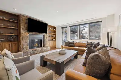 Image de Solaris 6d East - 4 Bedroom + Den