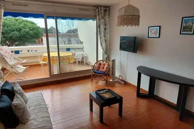 Image de Spacieux T2 avec piscine et parking, proches des plages