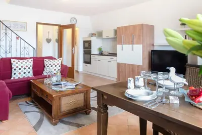 Image de Haus Ornum: Großzügige 2 Zimmer-maisonettewhg. für 2-4 Personen mit Schwimmbad