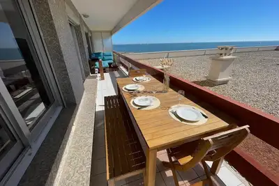 Image de Joli 3 Pièces rénové avec terrasse, vue mer et ascenseur
