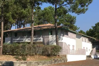 Image de Appartement T3 cabine à Moliets-et-Maa avec piscine, terrasse, parking, animaux acceptés