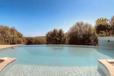 Image de Maison atypique avec vu sur mer