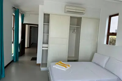 Lux Suites 5 Bedroom Beachfront Villa in Sultan Place Kikambala