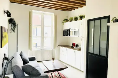 Image de Studio rénové et tres fonctionnel, Marly-le-Roi