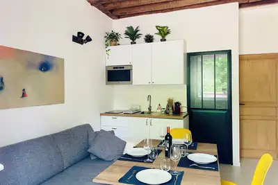 Image de Studio à Marly-le-Roi, Rénové et fonctionnel
