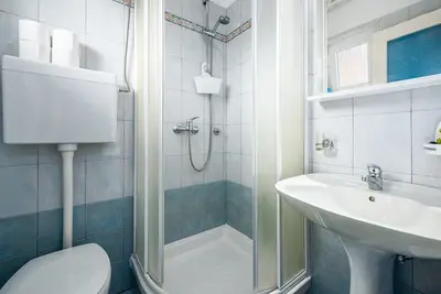 One bedroom apartment near the sea
