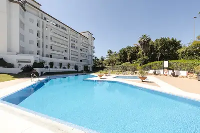 Image de Rdr294 - Beautiful 2 Bed Playas del Duque + Parking