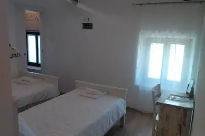 Image de Rooms Cassa d'Oro in Motovun central Istria \/ Room Muškat for 2 persons in Motovun