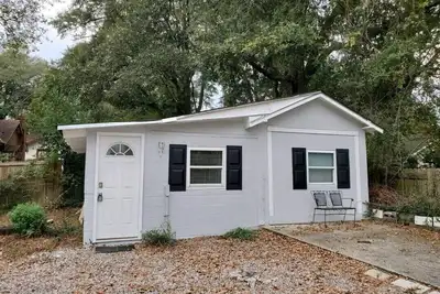 Metro Cottage