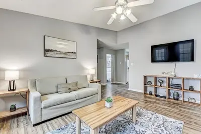 Image de 15 Mins to Hospital&Downtown! Brandlewood Bungalow