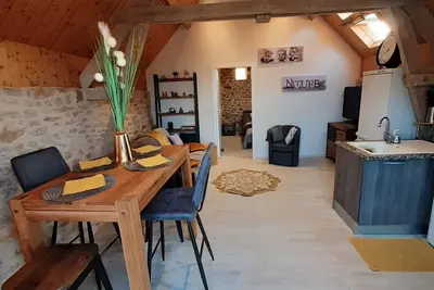 Image de Gîte à la ferme avec piscine sur les hauteurs de Sarlat