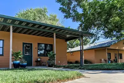 Image de Spacious Cabin on 40 acres