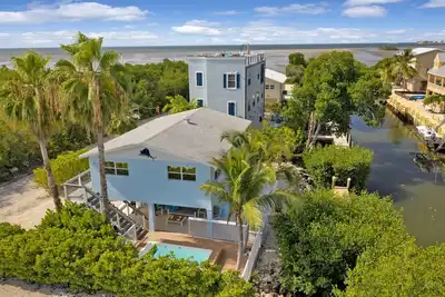 Image de Welcome to Pelicans Nest: Beautiful | 2 Bed, 2 Bath
