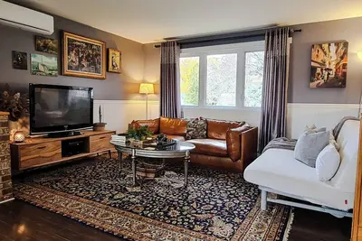 Image de Cozy House in St-Constant-3 bedrooms-25min dowtown
