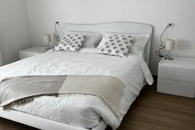 Image de Vivaldi Apartment 600m from McArthurGlen Designer Outlet