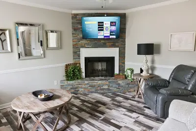 Image de Cozy Home 1\/2 mile from Chief Ladiga