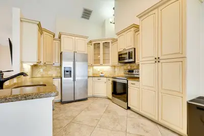 Image de Pet-Friendly Valrico Vacation Home w\/ Lanai!