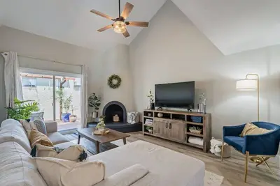 Image de Gorgeous Townhome in the Heart of Phoenix