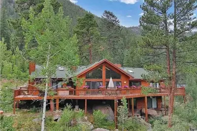 Image de Cabin at Pike's Peak Falls