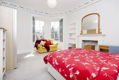 Image de Fabulous 5 double Bedroom apartment Edinburgh Old Town par Avoriazchalets