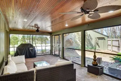 Image de Spacious Prospect Cottage w\/ Deck & Scenic Views