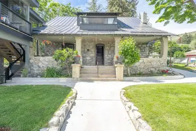 Image de Lake Chelan Stone House