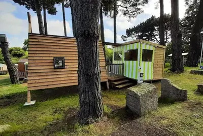 Image de Cababienne 9 m2 mit Tv ohne Toiletten + Küche draußen (Haustiere nicht erlaubt) 2 Personen