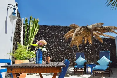 Image de Stylish getaway with secluded Patio in lava Finca