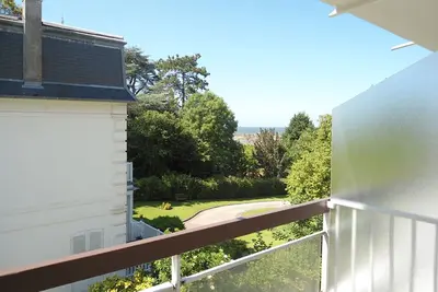 Image de Studio Charmant avec Balcon et Parking à 300m de la Plage