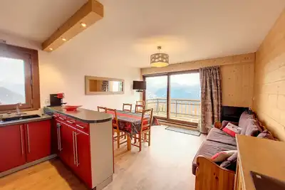 Image de Appartement lumineux avec balcon - 2 chambres - 5 personnes - Centre station