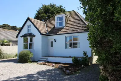 Image de Close to the beach, ample parking and with easy access to St Ives