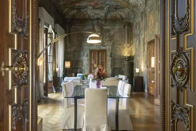Image de Magnificent 4-bedroom apartment in Florence's historic center