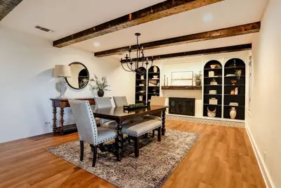 Image de Luxurious Spanish Renaissance in Ransom Canyon 4\/3