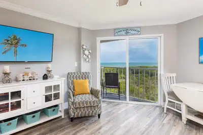Image de Sea View and Sunrise Ocean Pointe 2412 2ba/2br