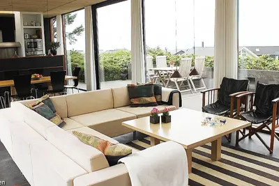 Image de Exklusives Architektenhaus mit Panorama-meerblick in der Herrlichen Jammerbucht