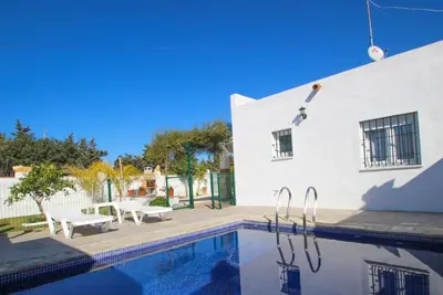 Image de Haus for 2-3 persons with private pool, garden, barbeque, air conditioning and Wifi