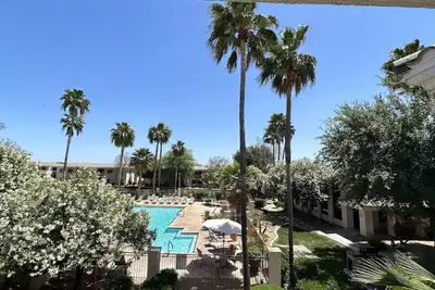 Resort Style Condo - Desert Breeze Villas