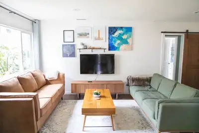 Image de Upscale Home w/ Private Yard