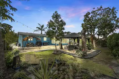 Image de Family-Friendly Tropical Oasis by Downtown & Beach with Gorgeous Backyard