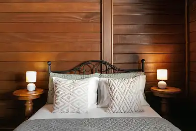 Image de Stylish Rustic Villa - Surf & Golf