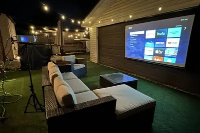Image de Centrally Located Cabin with Sauna and Hot Tub