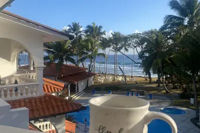 Image de Beautiful oceanfront condo in famous Encuentro beach surf area