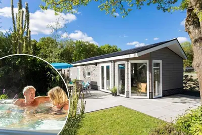 Image de âś“ Ferox at Landgoed de Scheleberg âś“ Holiday home for 5 persons âś“ Situated in Lunteren (Gelderland) âś“ Holiday park at the Veluwe âś“ Book directly at the park