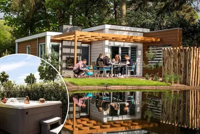 Image de âś“ Lodge Royal at Landgoed de Scheleberg âś“ Vacation house for 6 people âś“ Located in Lunteren (Gelderland) âś“ Vacation park in the Veluwe âś“ Book directly with the park