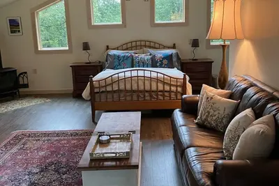 Image de Private Vermont Studio with great views from your own deck!