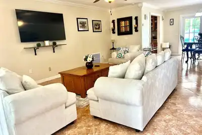 Image de SingleHouse 3 bedroom 2 full bathrooms also desk and chair for work from home