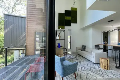 Twin Sycamore River Cottage, “Serenity”